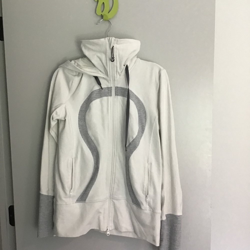 Lululemon running jacket with hood, size 6